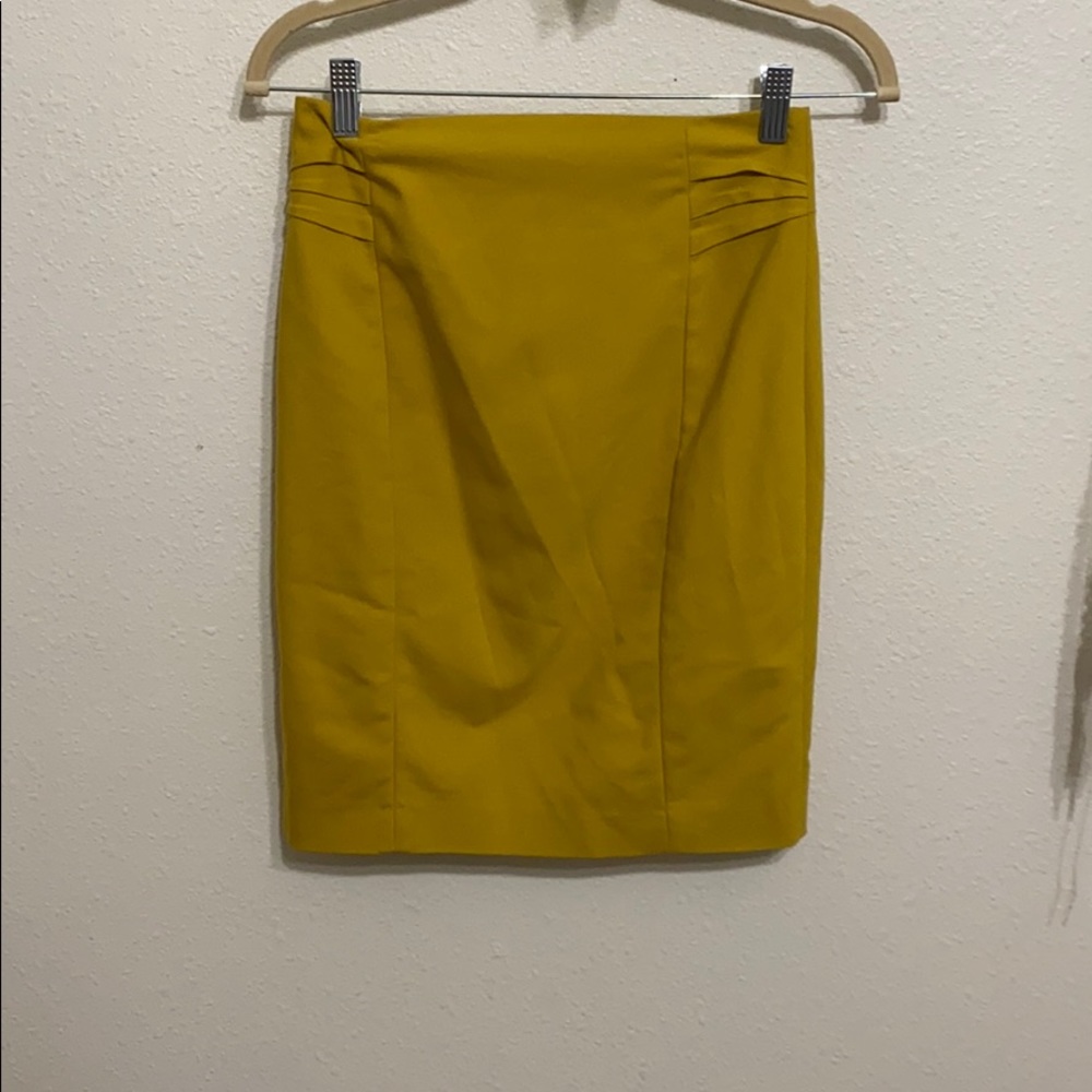 yellow pencil skirt